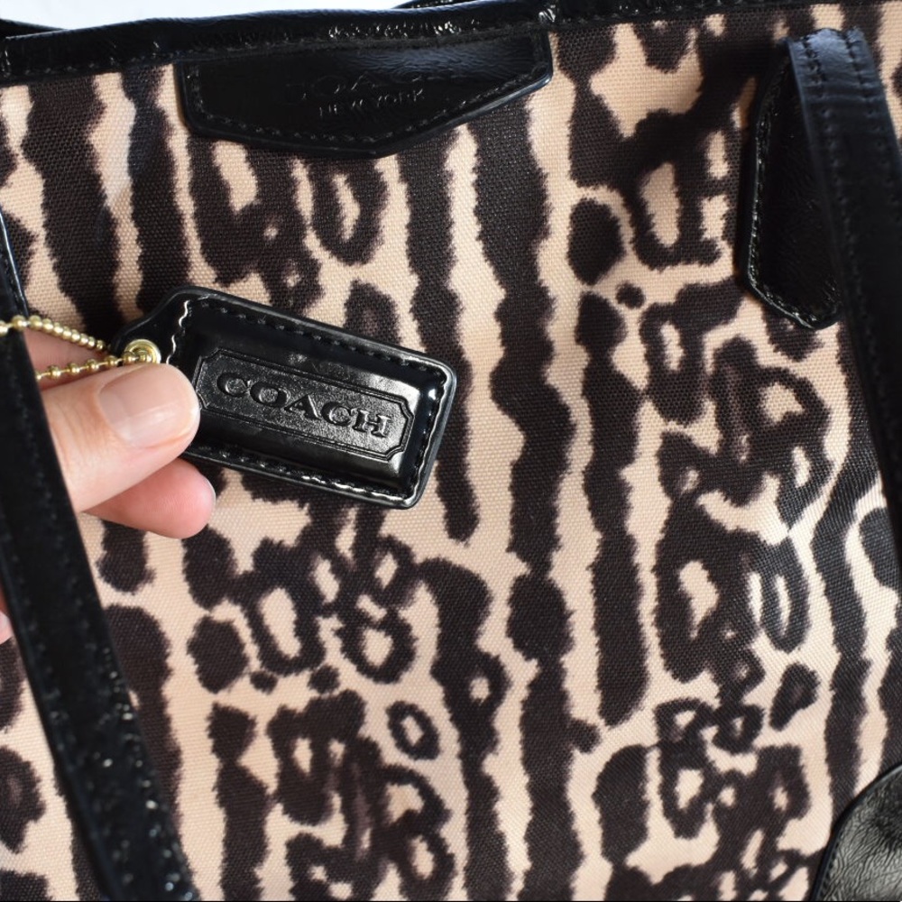 Coach Leopard Print Drawstring Shoulder Bag - Picture 4 of 8